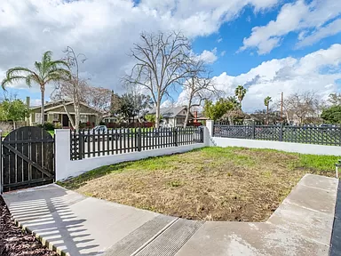 904 North Roosevelt Avenue