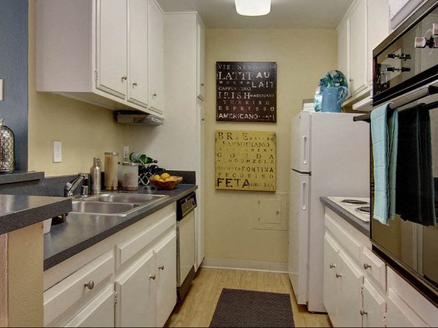 1160 North Conwell Avenue