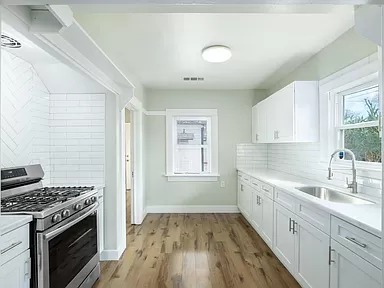 904 North Roosevelt Avenue