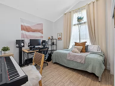 7085 West Poe Avenue